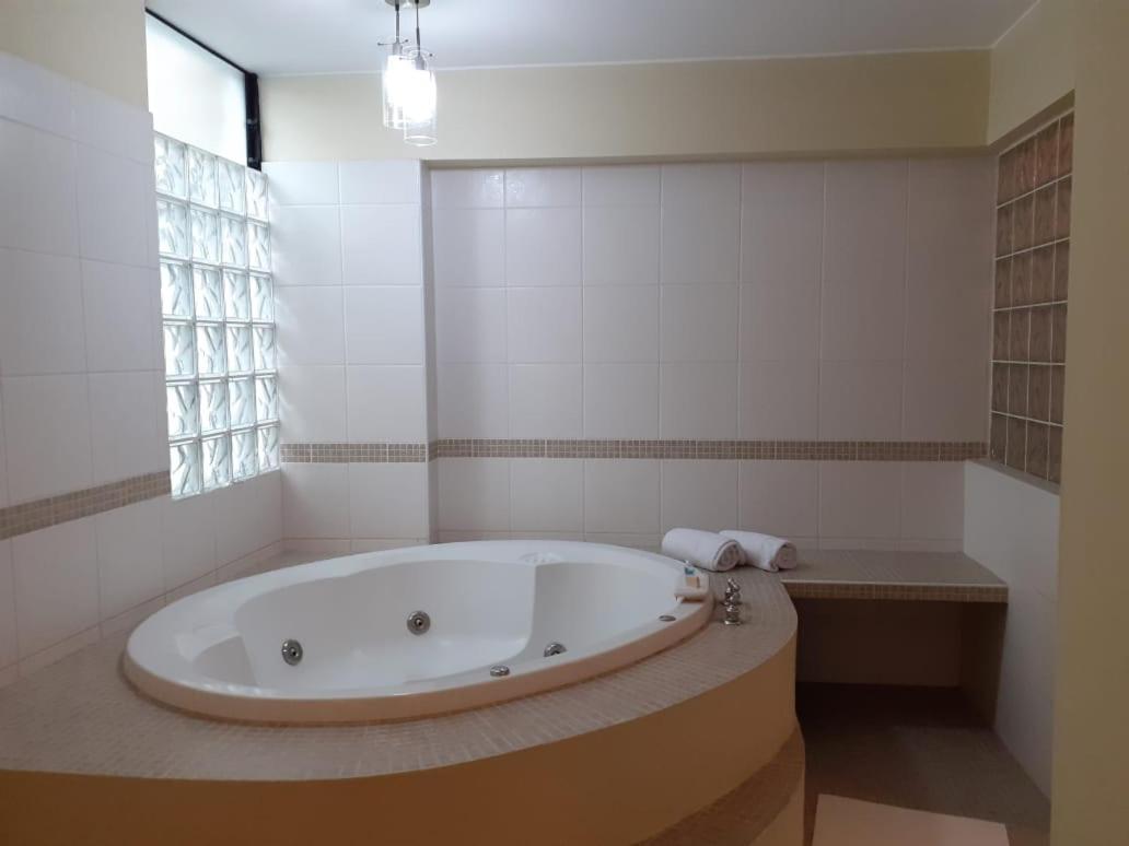 Hotel Melodia ลิมา ภายนอก รูปภาพ