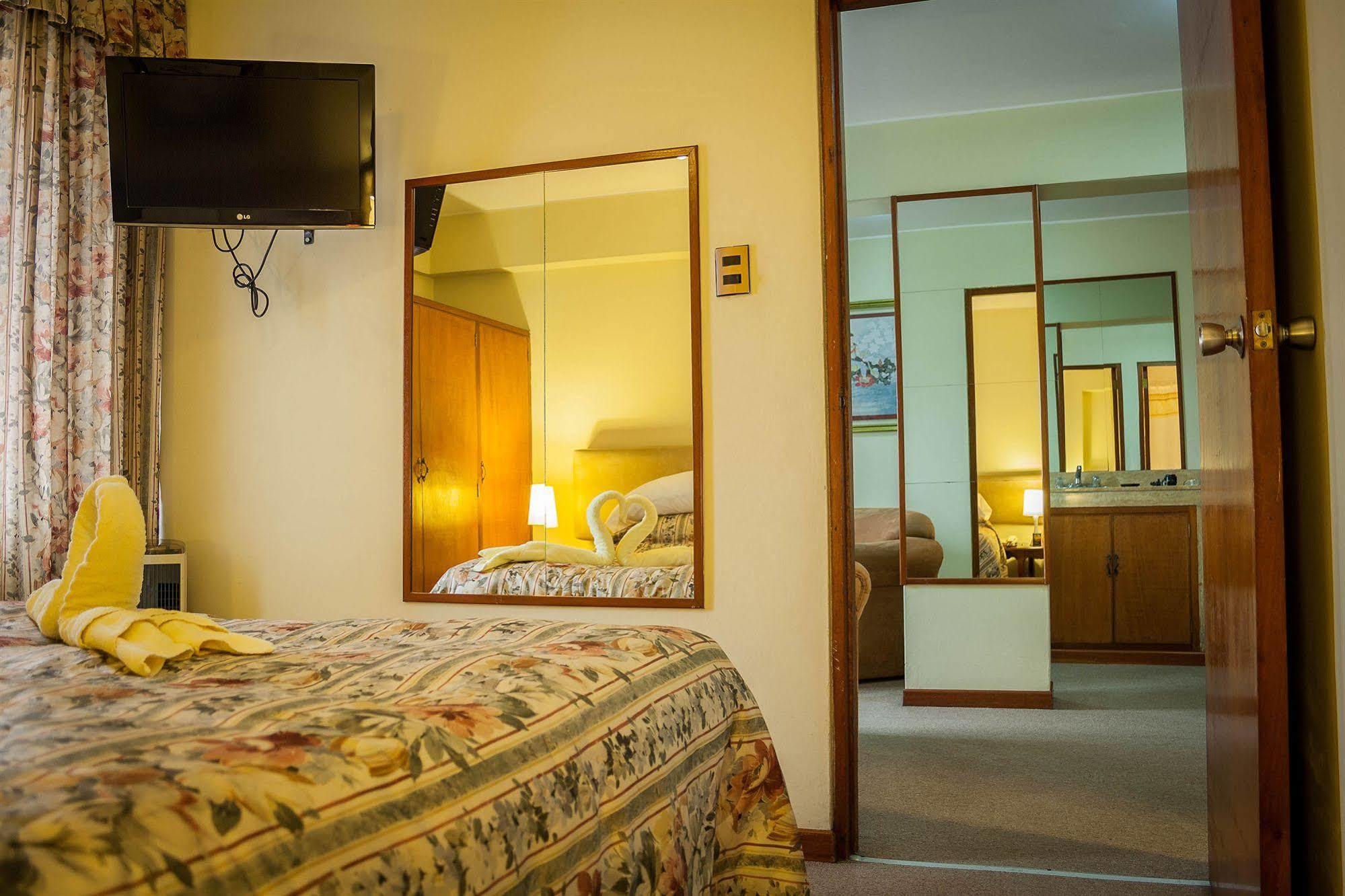 Hotel Melodia ลิมา ภายนอก รูปภาพ